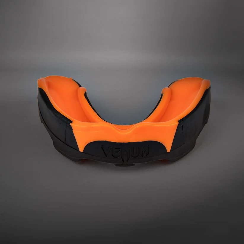 Капа Venum PREDATOR - черно-оранжевый
