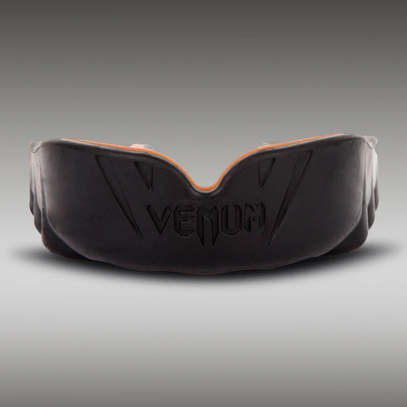 Капа VENUM CHALLENGER - черно-оранжевый