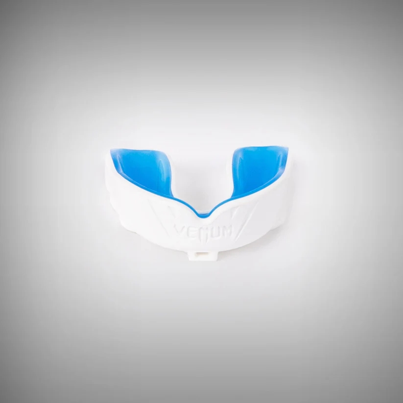 Капа VENUM CHALLENGER - бело-синий