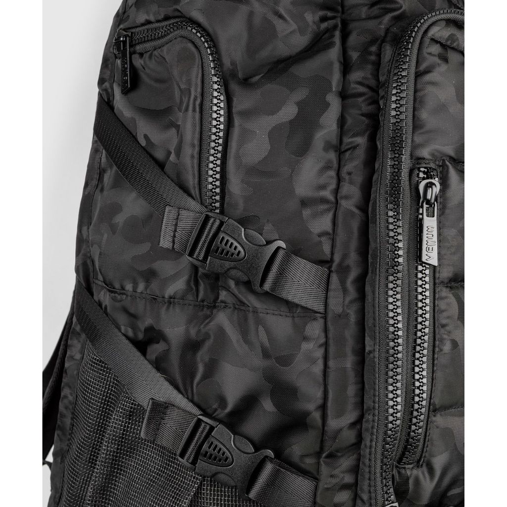 Рюкзак Venum Challenger Xtreme Black/Dark Camo