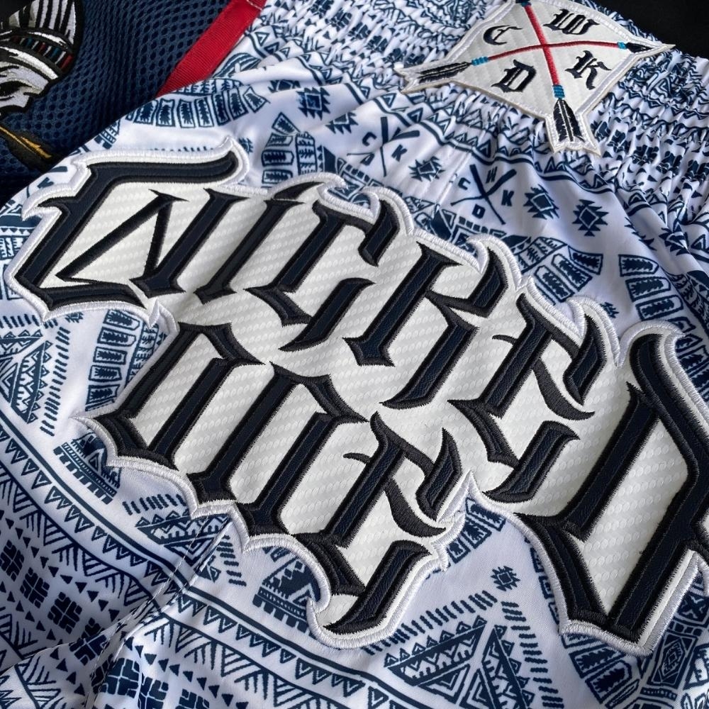 Шорты MUAY-THAI INDIAN SKULL BLANC