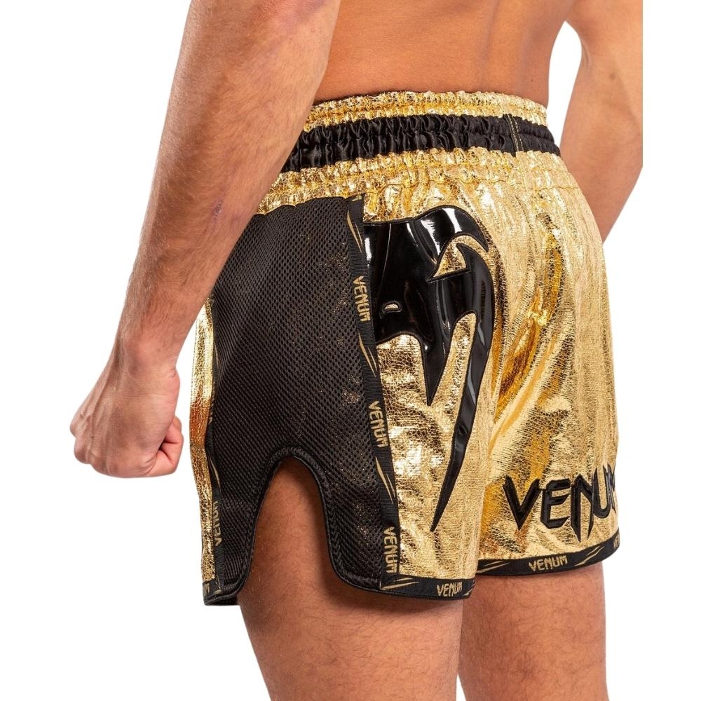 Шорты VENUM GIANT FOIL MUAY THAI SHORTS - GOLD/BLACK