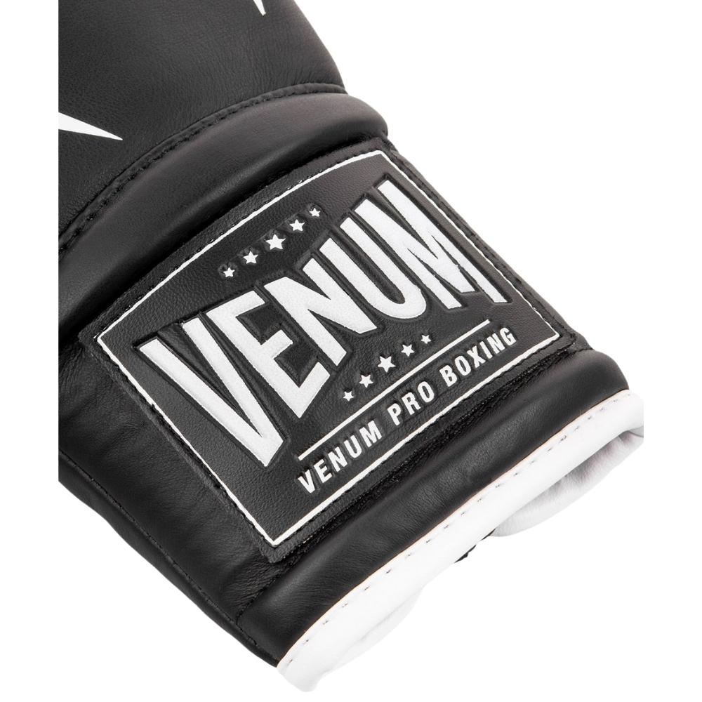 Боксерские перчатки VENUM GIANT 2.0 - WITH LACES - BLACK/WHITE