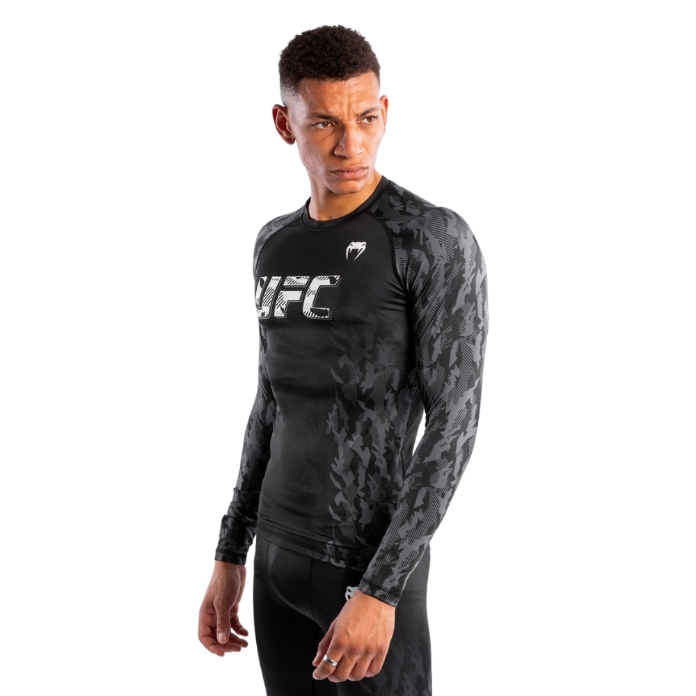 Рашгард UFC VENUM AUTHENTIC FIGHT WEEK MEN'S PERFORMANCE LONG SLEEVE RASHGUARD - BLACK