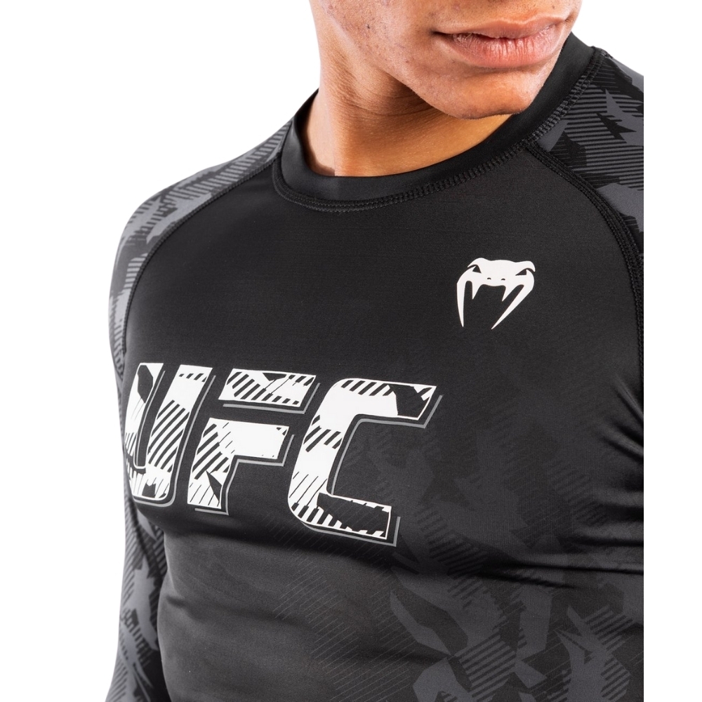 Рашгард UFC VENUM AUTHENTIC FIGHT WEEK MEN'S PERFORMANCE LONG SLEEVE RASHGUARD - BLACK