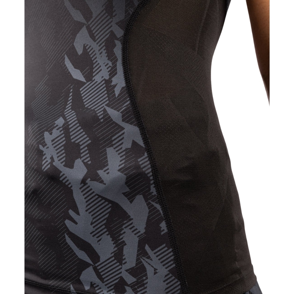 Футболка женская UFC VENUM AUTHENTIC FIGHT WEEK - BLACK