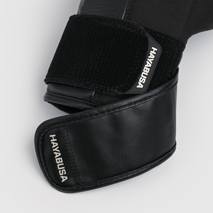 Боксерские перчатки Hayabusa T3 Black