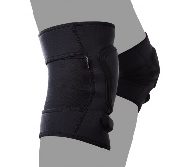 Наколенники  VENUM KONTACT EVO - BLACK